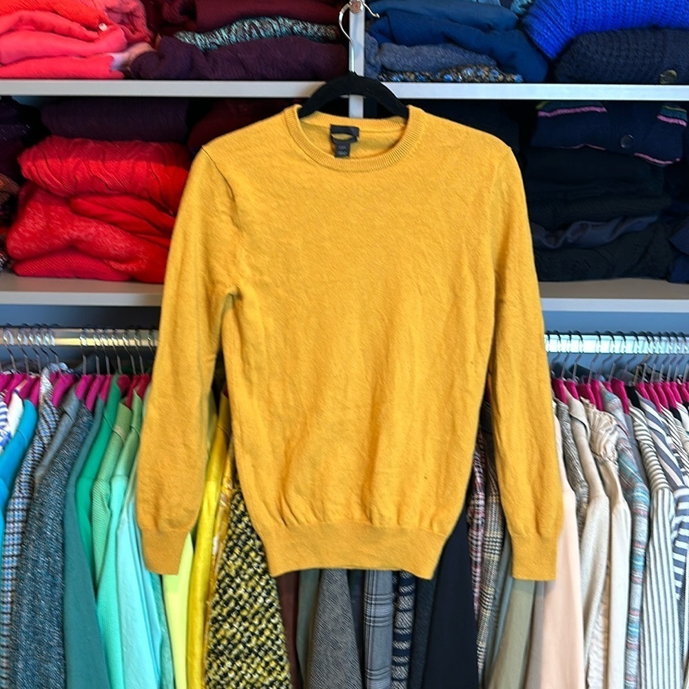 J Crew 100% cashmere mustard long sleeve crew neck sweater size XXS